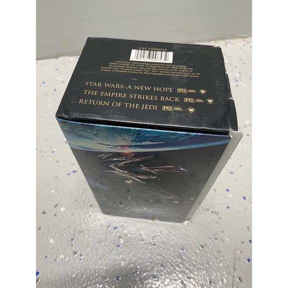 Star Wars Box Set of 3 VHS A New Hope, Empire Strikes Back, Return Of The Jedi - Picture 4 of 5